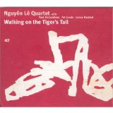 WALKING ON THE TIGER'S TAIL(DIGIPACK)